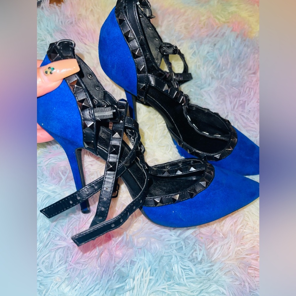 Blue heels 😍
